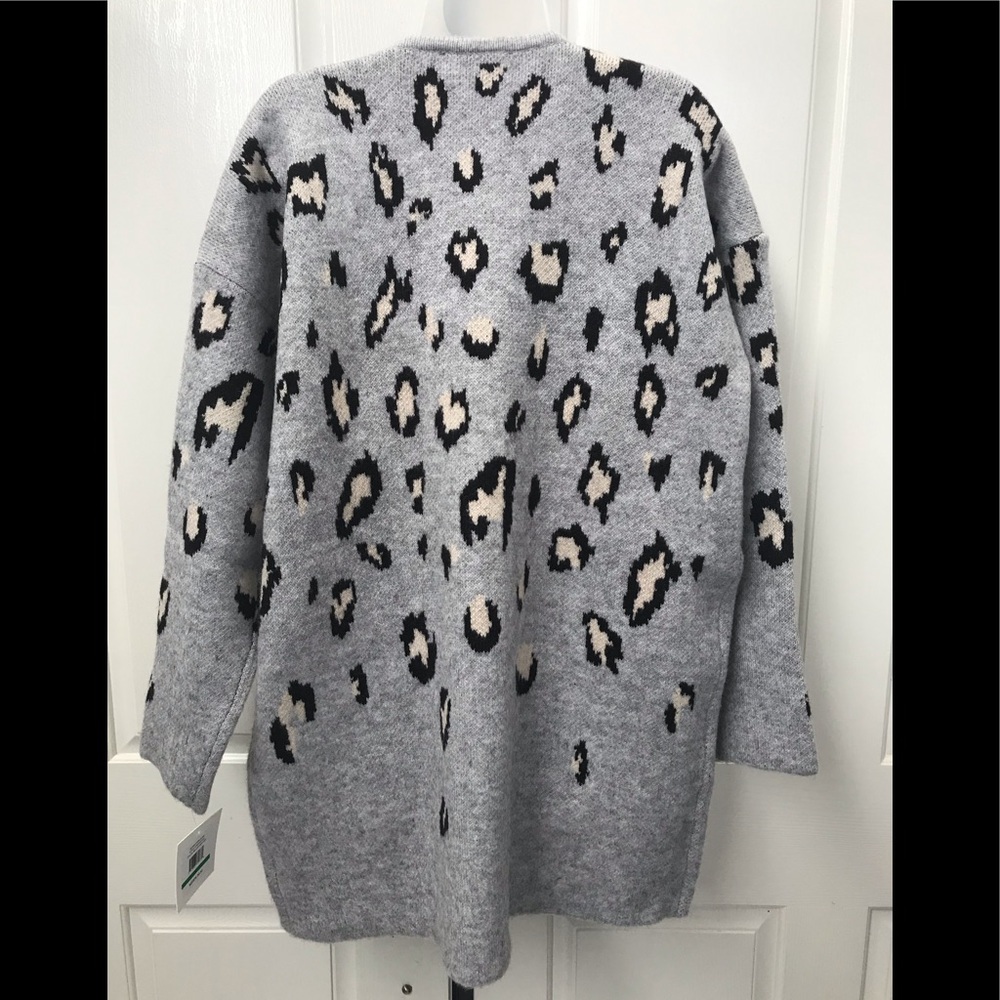 NEW wTag-ELLEN TRACY Gray Animal Print Cardigan L - Picture 3 of 3